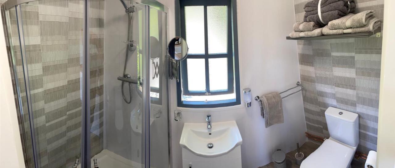 Lilac Hut Shepherds Hut Килкенни Экстерьер фото
