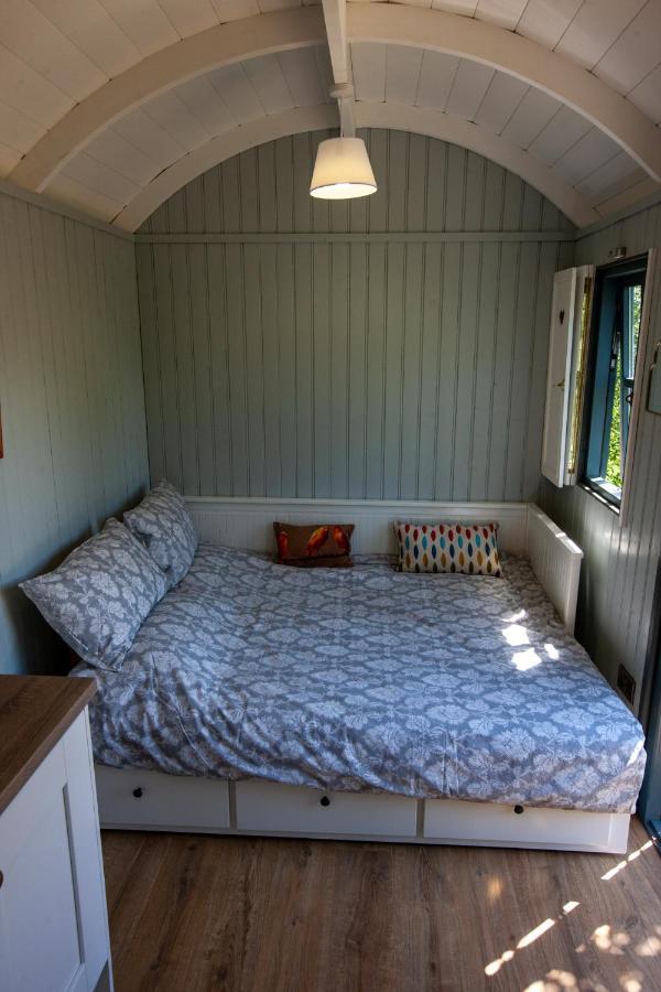 Lilac Hut Shepherds Hut Килкенни Экстерьер фото